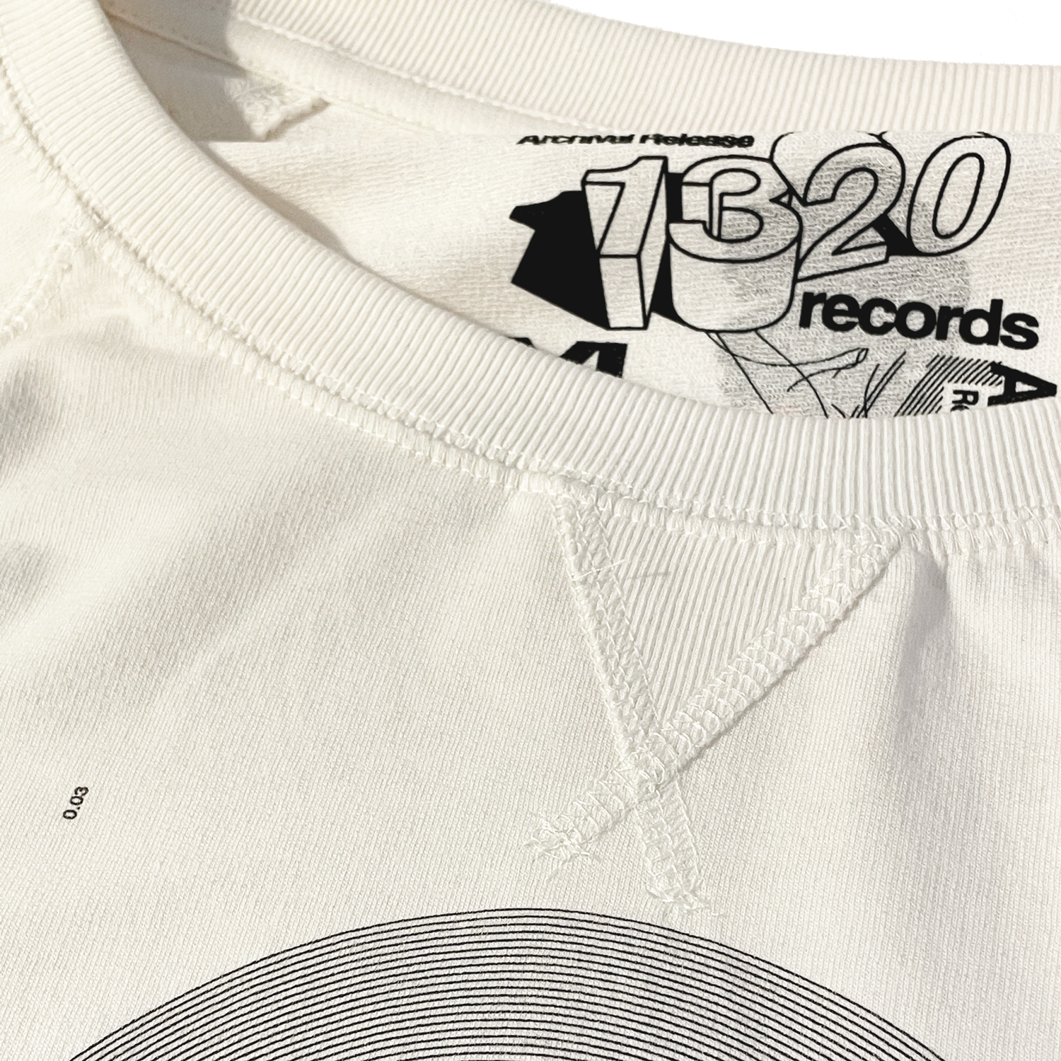 Artifact / Women's Crewneck