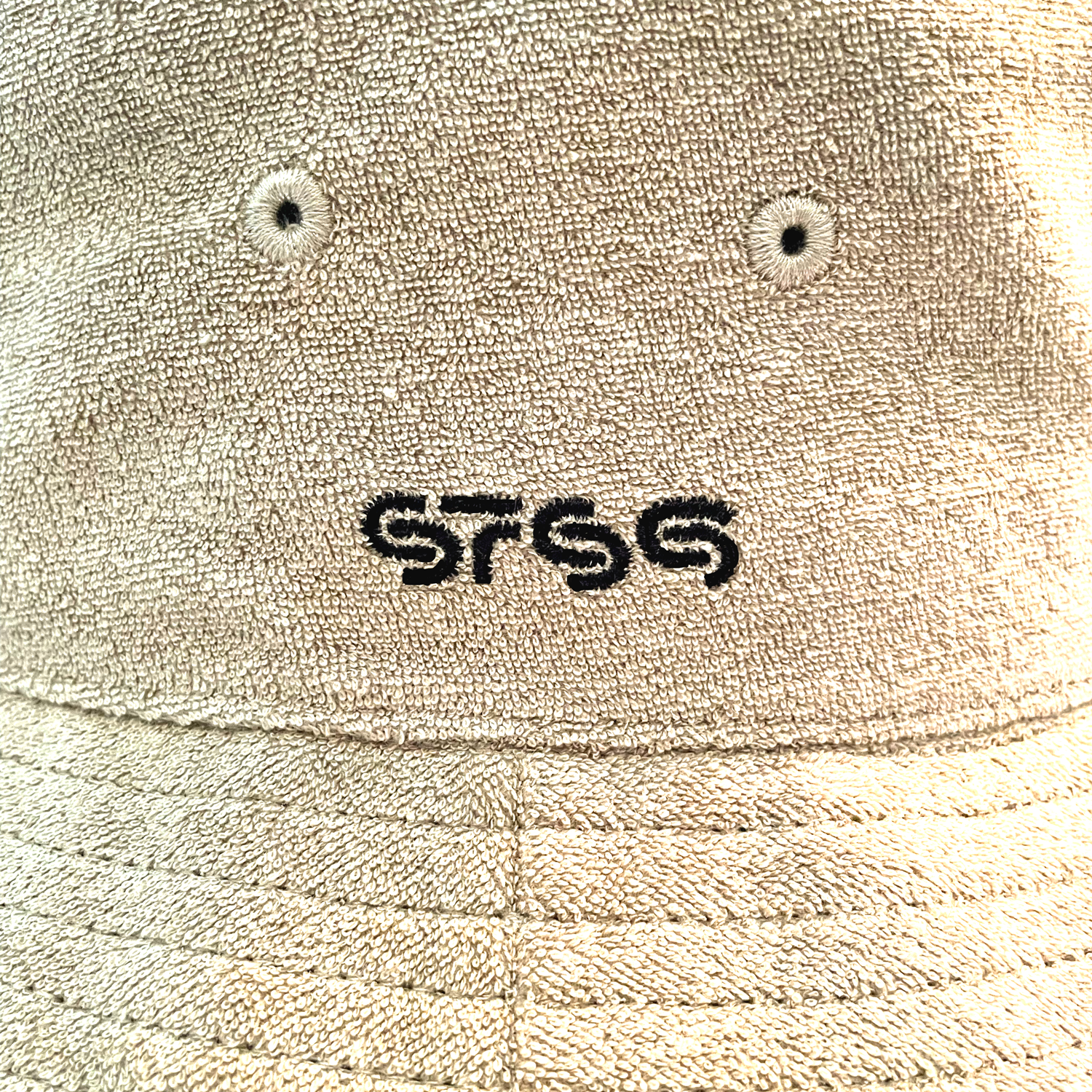 Reflection / Bucket Hat
